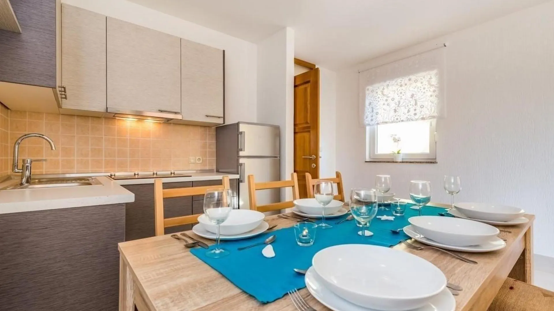 Geraeumiges Ferienhaus In Dramalj Mit Moebliertem Balkon